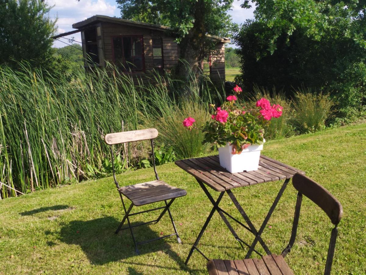 Gite Cosy Grand Confort Dans Un Ecrin De Verdure Agudelle Exterior foto