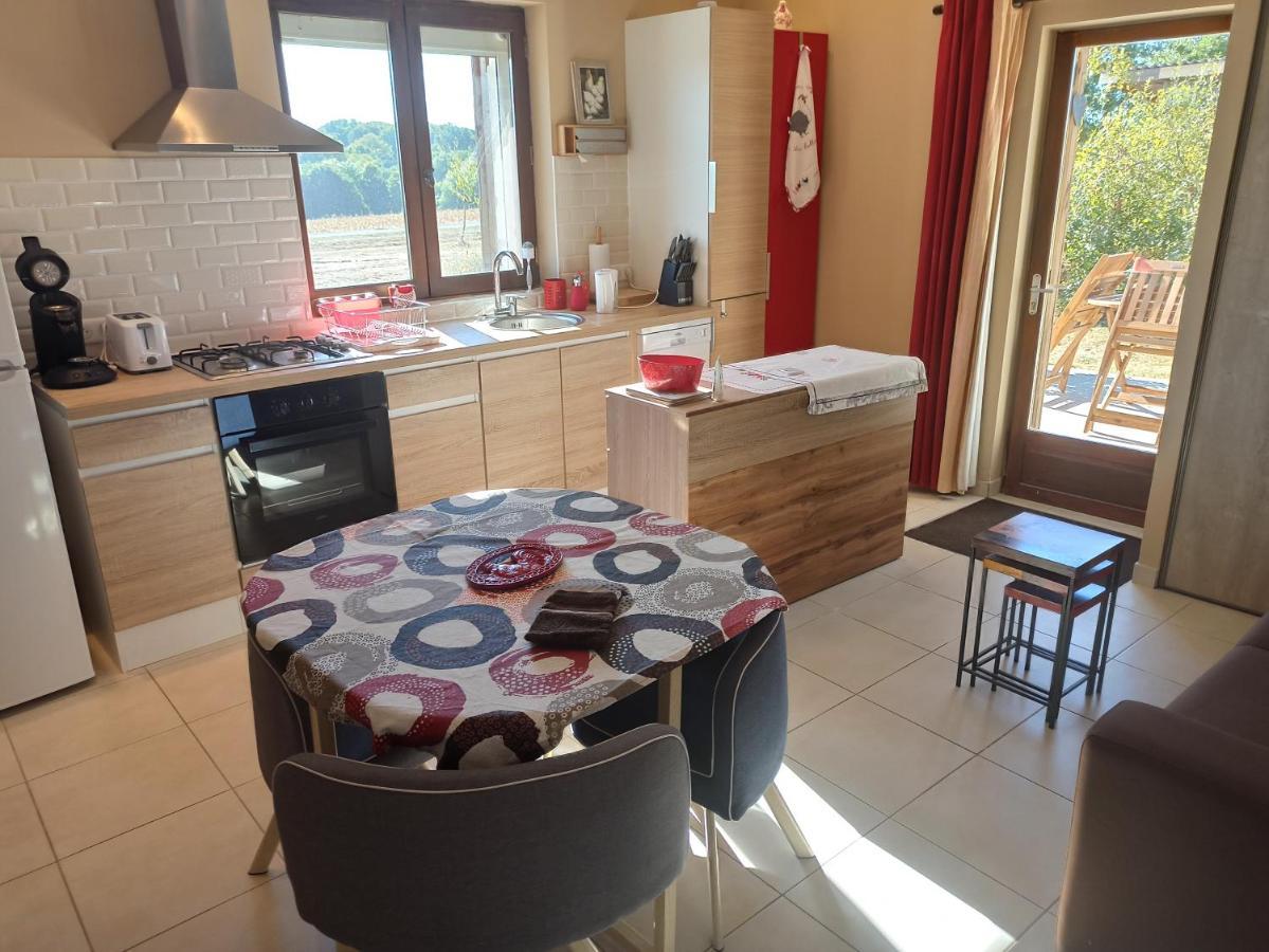 Gite Cosy Grand Confort Dans Un Ecrin De Verdure Agudelle Exterior foto