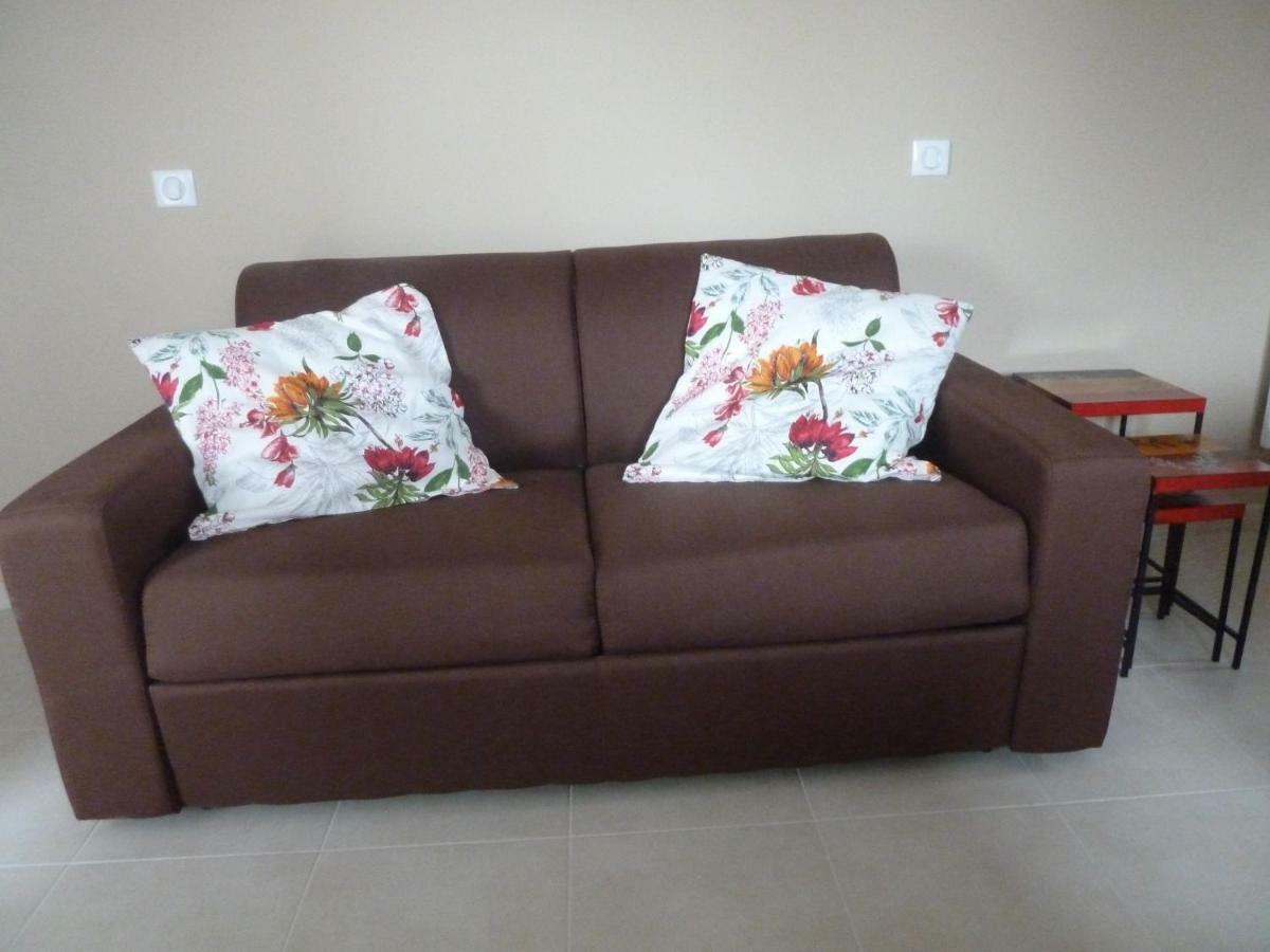 Gite Cosy Grand Confort Dans Un Ecrin De Verdure Agudelle Exterior foto